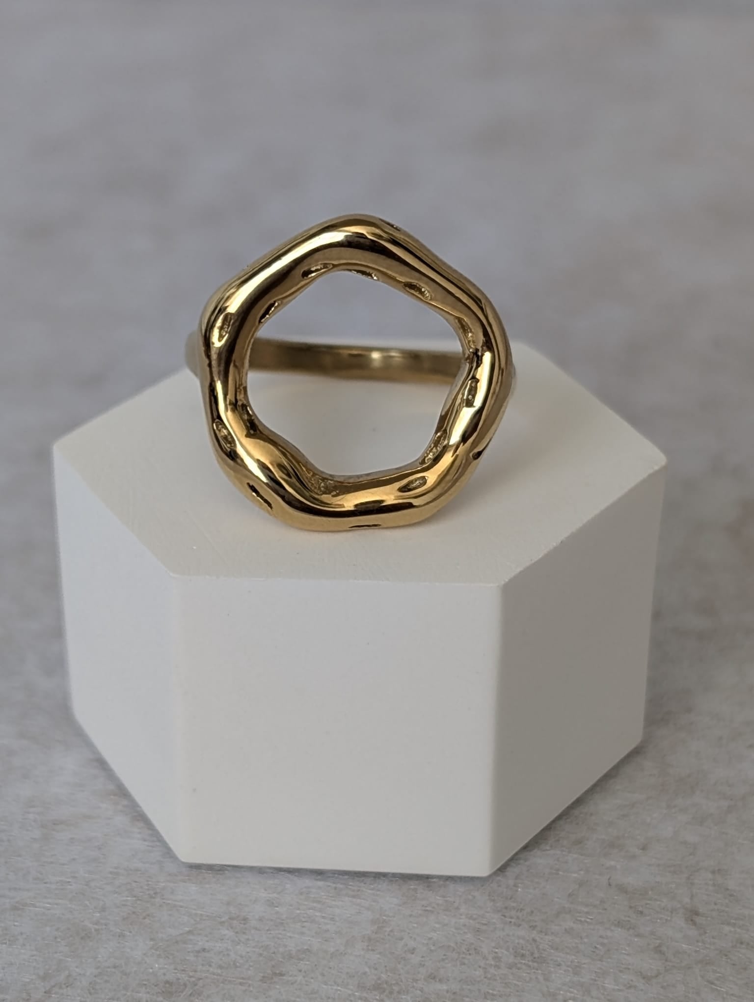 Anillo AURA